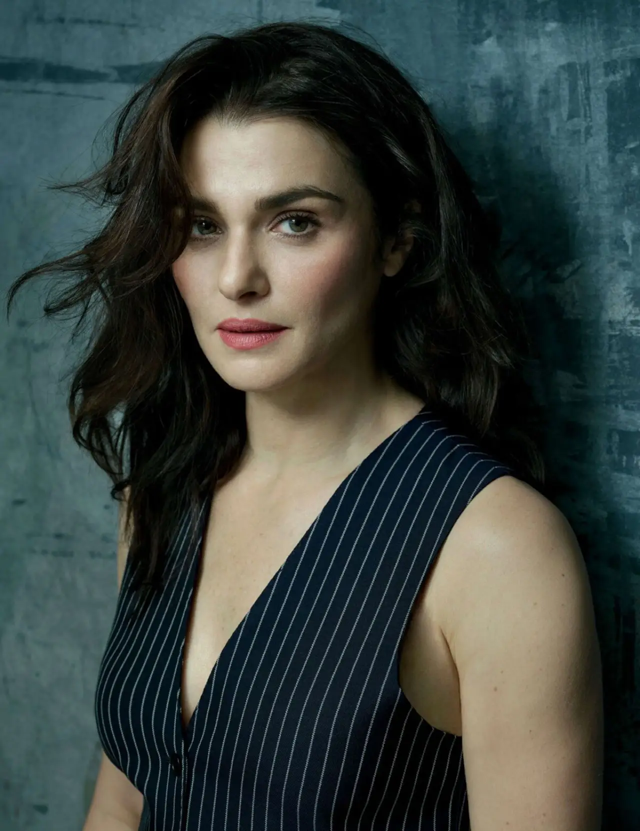 BRITISH ACTRESS RACHEL WEISZ PHOTOSHOOT EMMY MAGAZINE 2023 APRIL